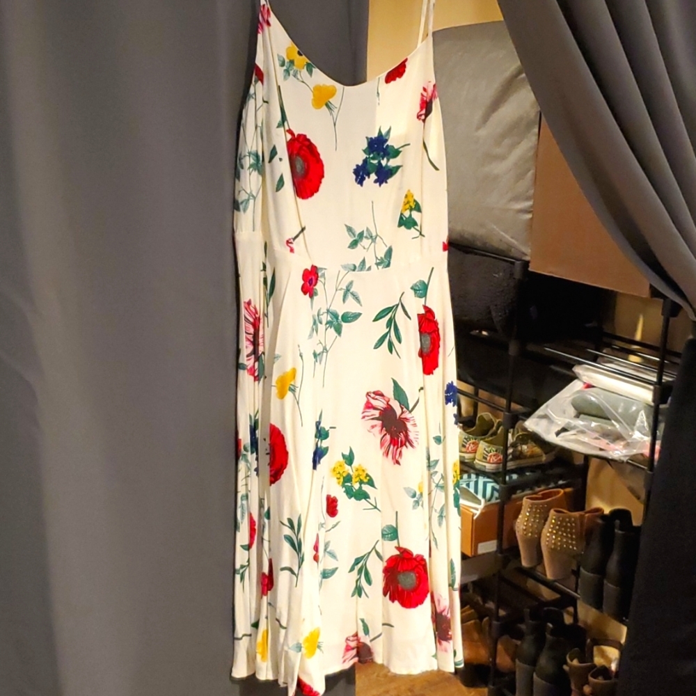 Summer dress! Floral and flowy.